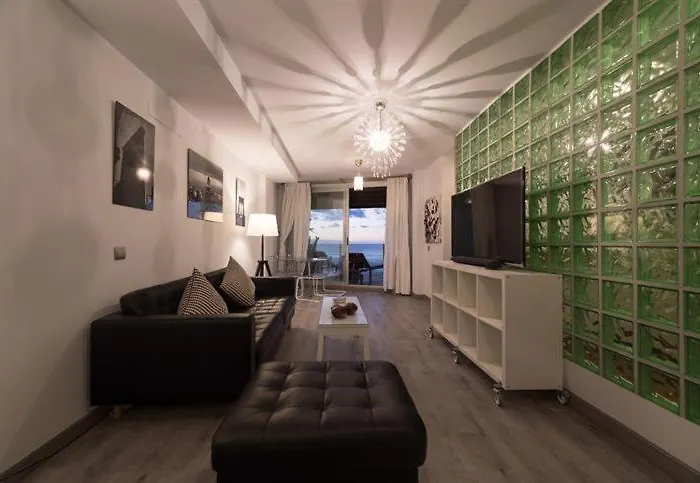 Apartment Seafront Canteras