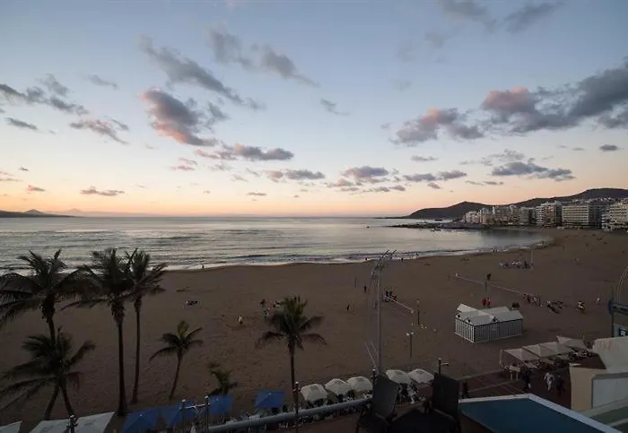 Seafront Canteras Apartment *